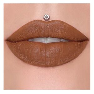 BNIB Jeffree Star Velvet Trap Chocolate Fondue Lipstick